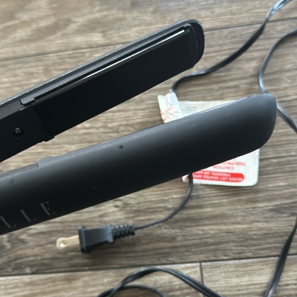 ELLE HAIR STRAIGHTENER - Picture 6 of 9